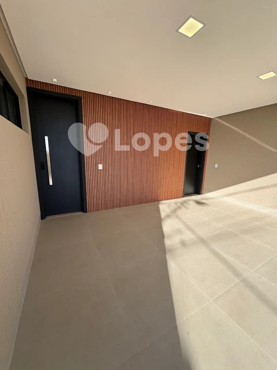 Casa Térrea 4 Suítes no Jardins Capri – Goiânia