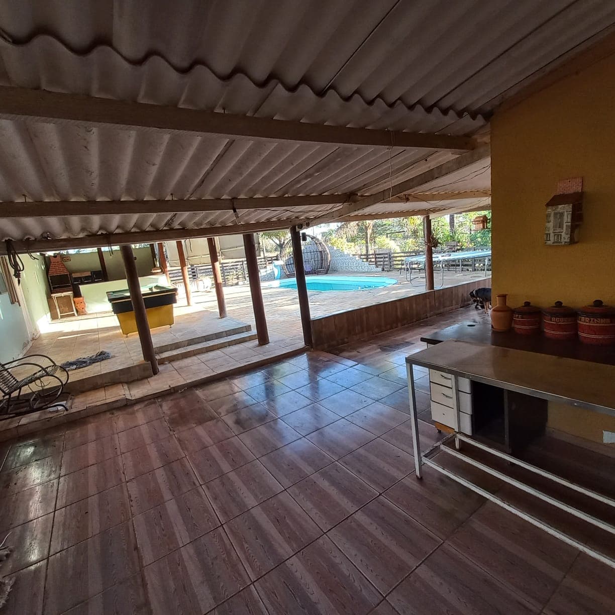 Chácara de 21.000 m² na GO-020, em Bela Vista de Goiás | 2 Casas, Piscina, Campo e Área Rural Completa