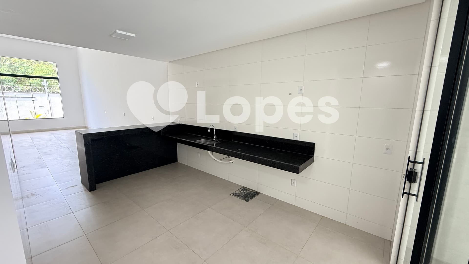 Casa 3 Quartos à Venda no Jardim Helvécia – Próxima à Av. Rio Verde e Buriti Shopping