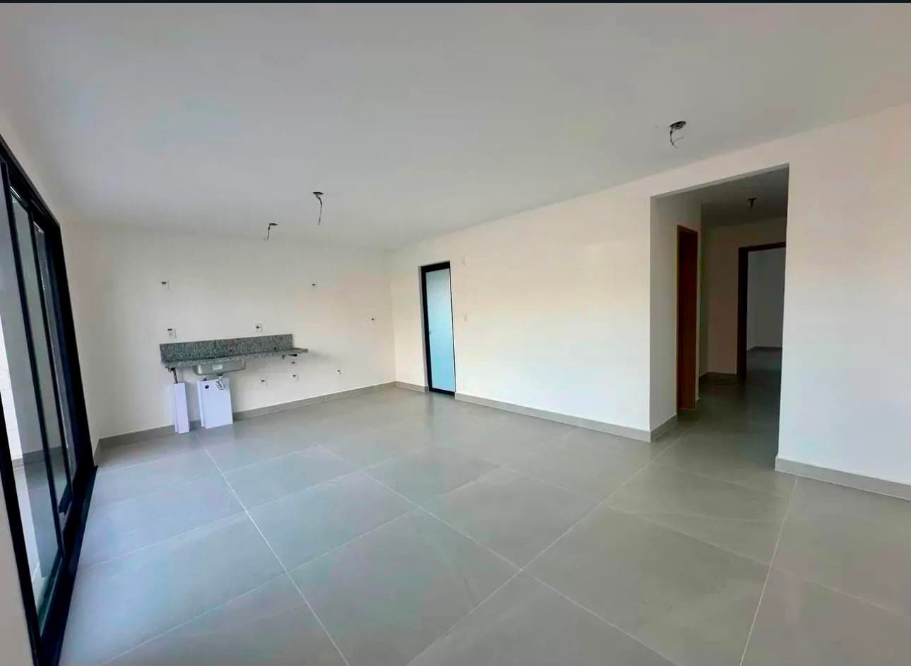 JARDINS CANNES – CASA TERREA OPORTUNIDADE RARA APARECIDA DE GOIÂNIA!