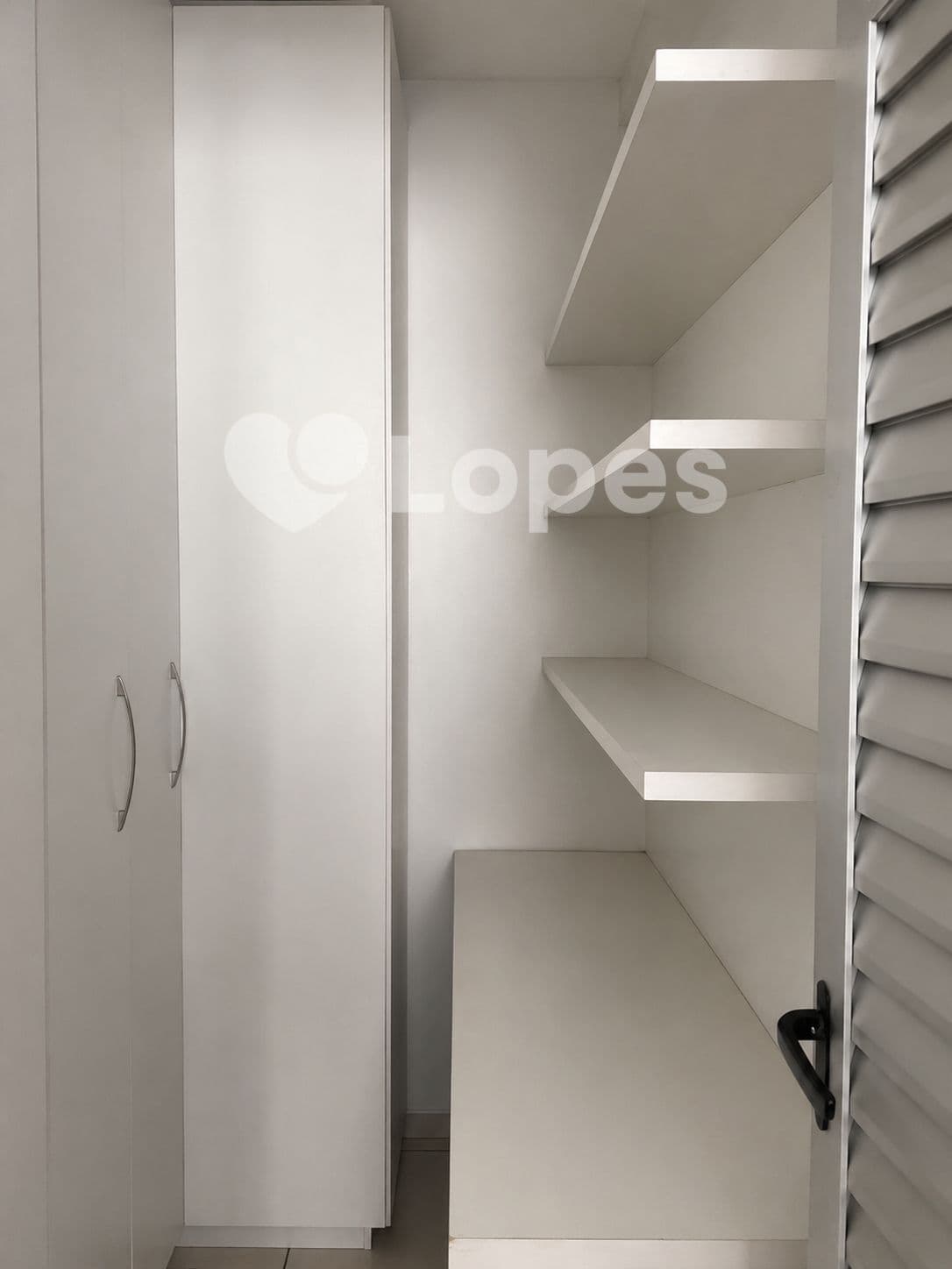 Apartamento de 4 Suítes no Setor Bueno – Próximo ao Parque Vaca Brava