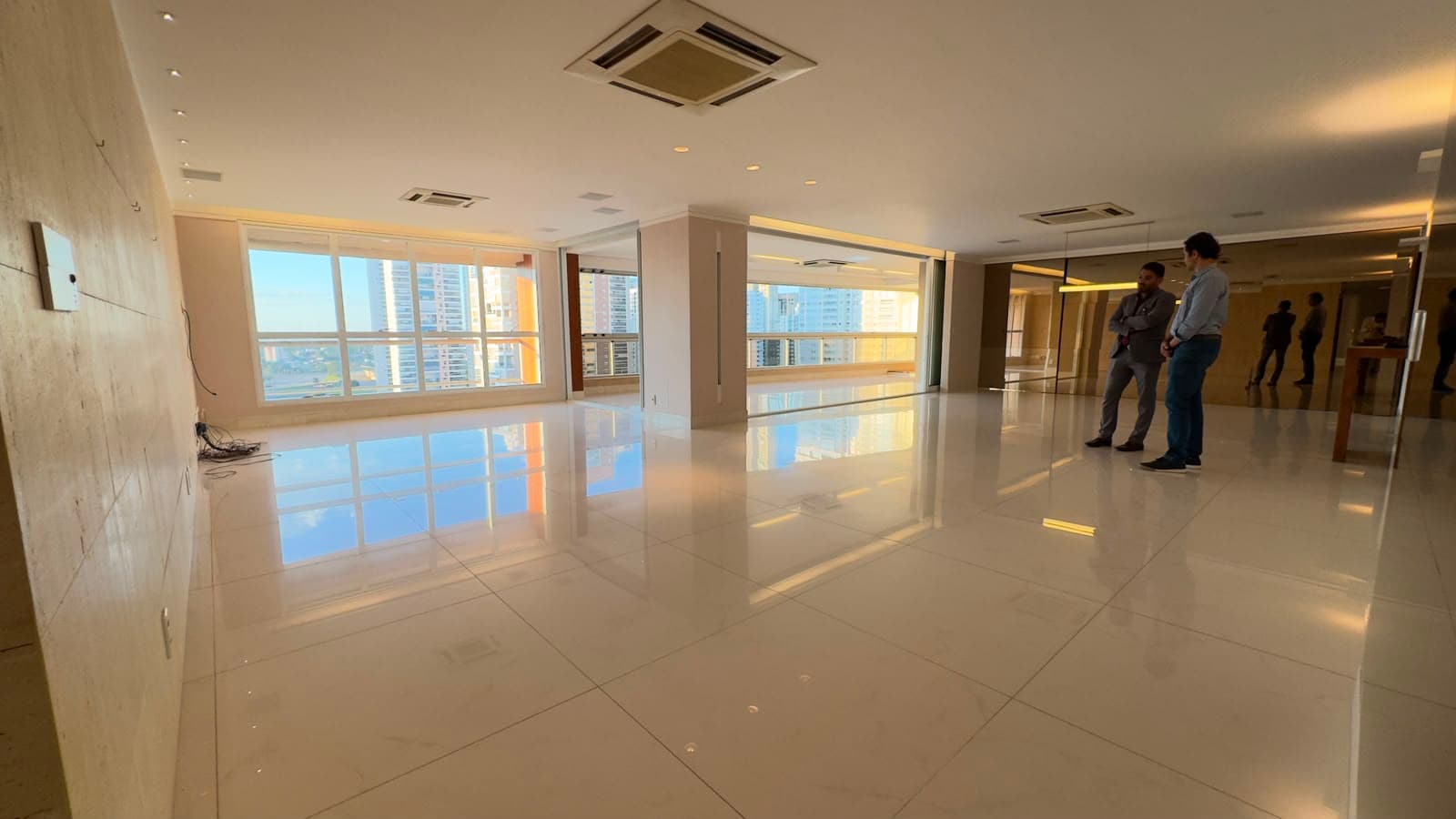 Apartamento 4 Suítes Plenas no Jardim Goiás - 316m² - Imperador do Park