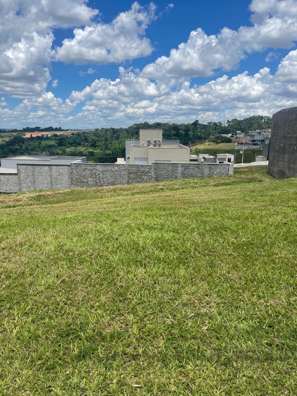 Lote 360m2 - Jardins Bolonha
