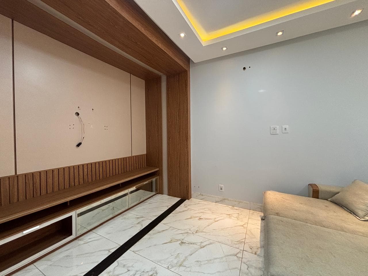 Casa à Venda no Jardim Curitiba 2 – Goiânia | 3 Quartos | Repleta de Armários | Acabamento Premium