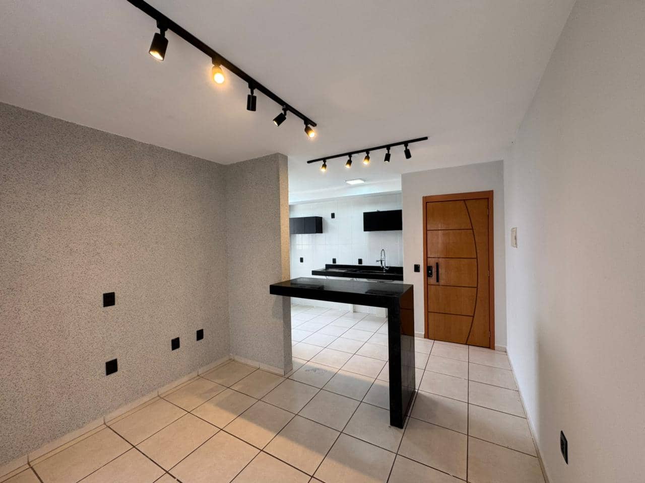 Apartamento com 2 quartos próximo ao IFG em Aparecida de Goiânia