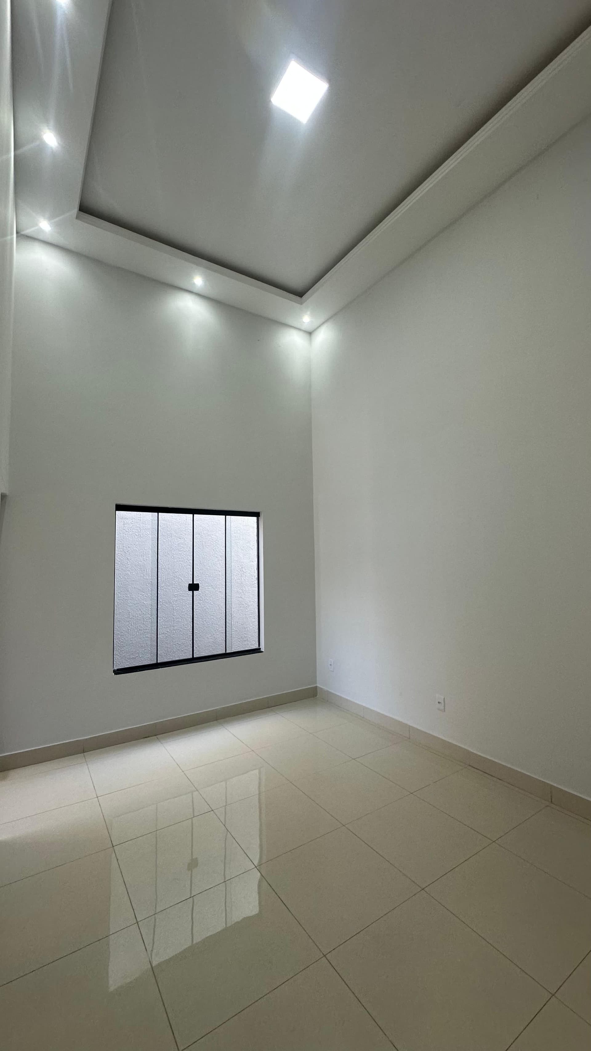 Casa a venda de 3 quartos e 1 suítes Jardim Veneza Ap. De Goiânia