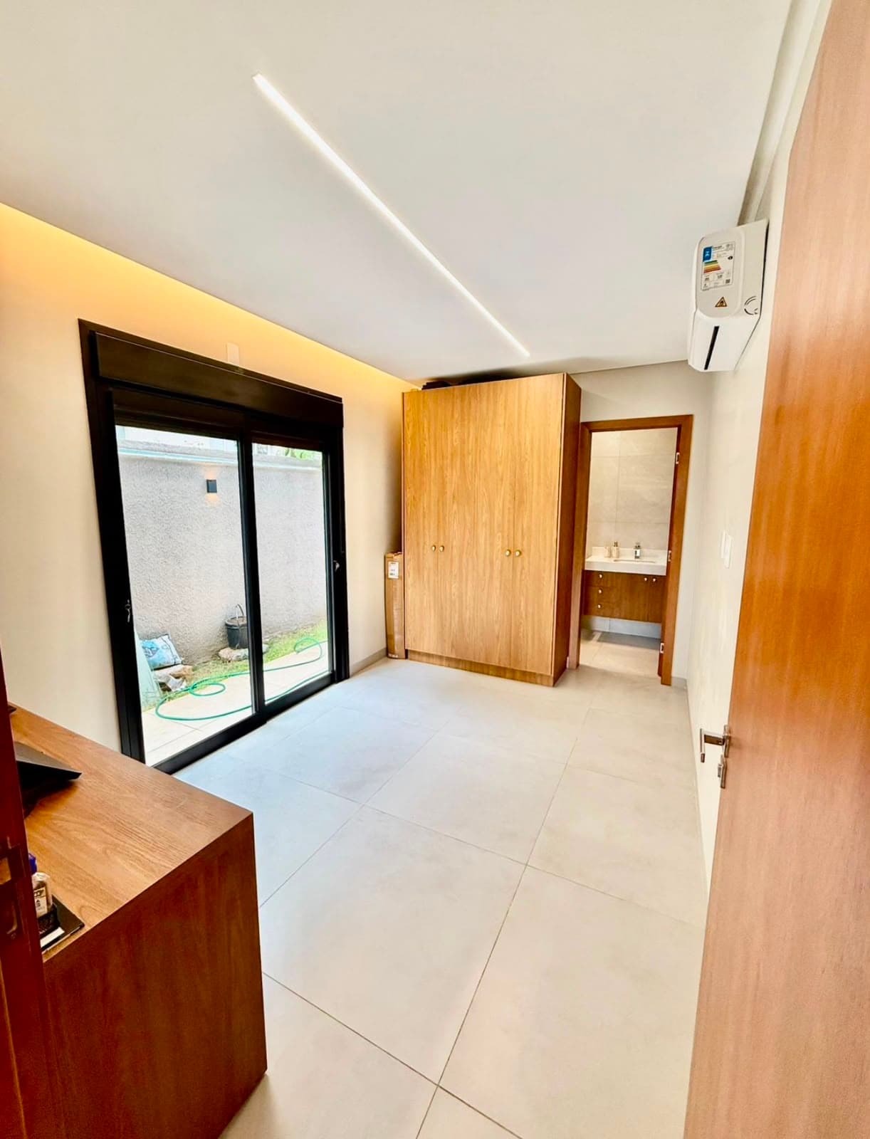 SOBRADO DE ALTO PADRÃO | PARQVILLE JACARANDÁ