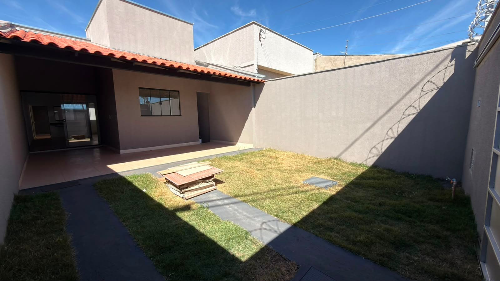 CASA 2 QUARTOS 1 SUITE 158M² RESIDENCIAL SANTA Fé 1
