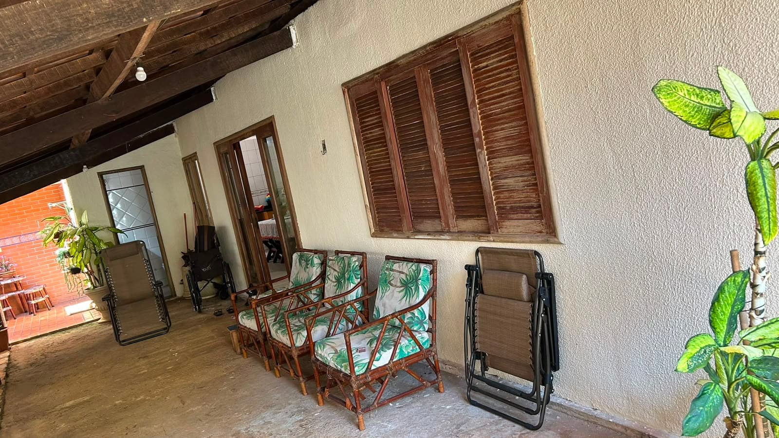 CASA RUA T64 SETOR BELA VISTA OTIMA LOCALIZAÇÃO