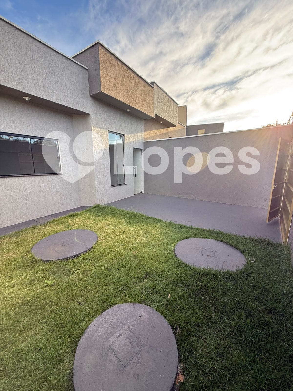 Casa 2 Quartos à Venda no Residencial Tuzimoto – Goiânia | Próxima à Avenida Mangalô