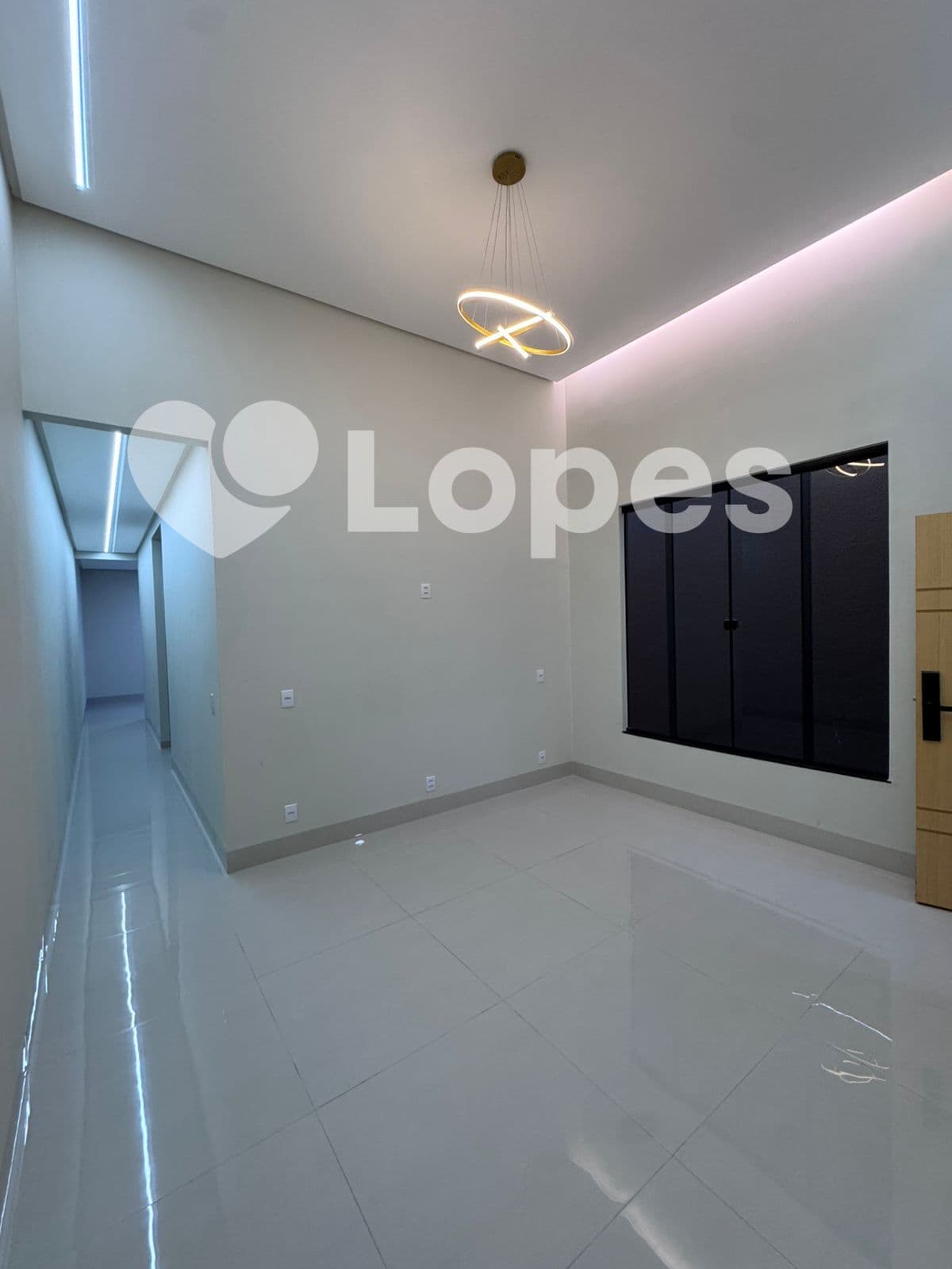 Casa 3 Quartos à Venda no Oriente Ville, Goiânia – Próxima ao Portal Sul Shopping