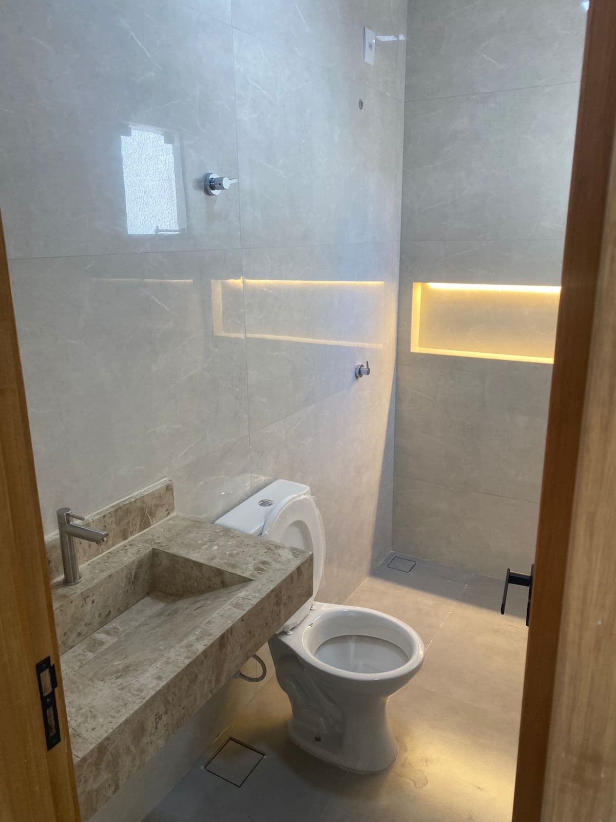 🏡 Casa Moderna no Jardim Itaipu – Conforto, Sofisticação e Área Gourmet Completa!