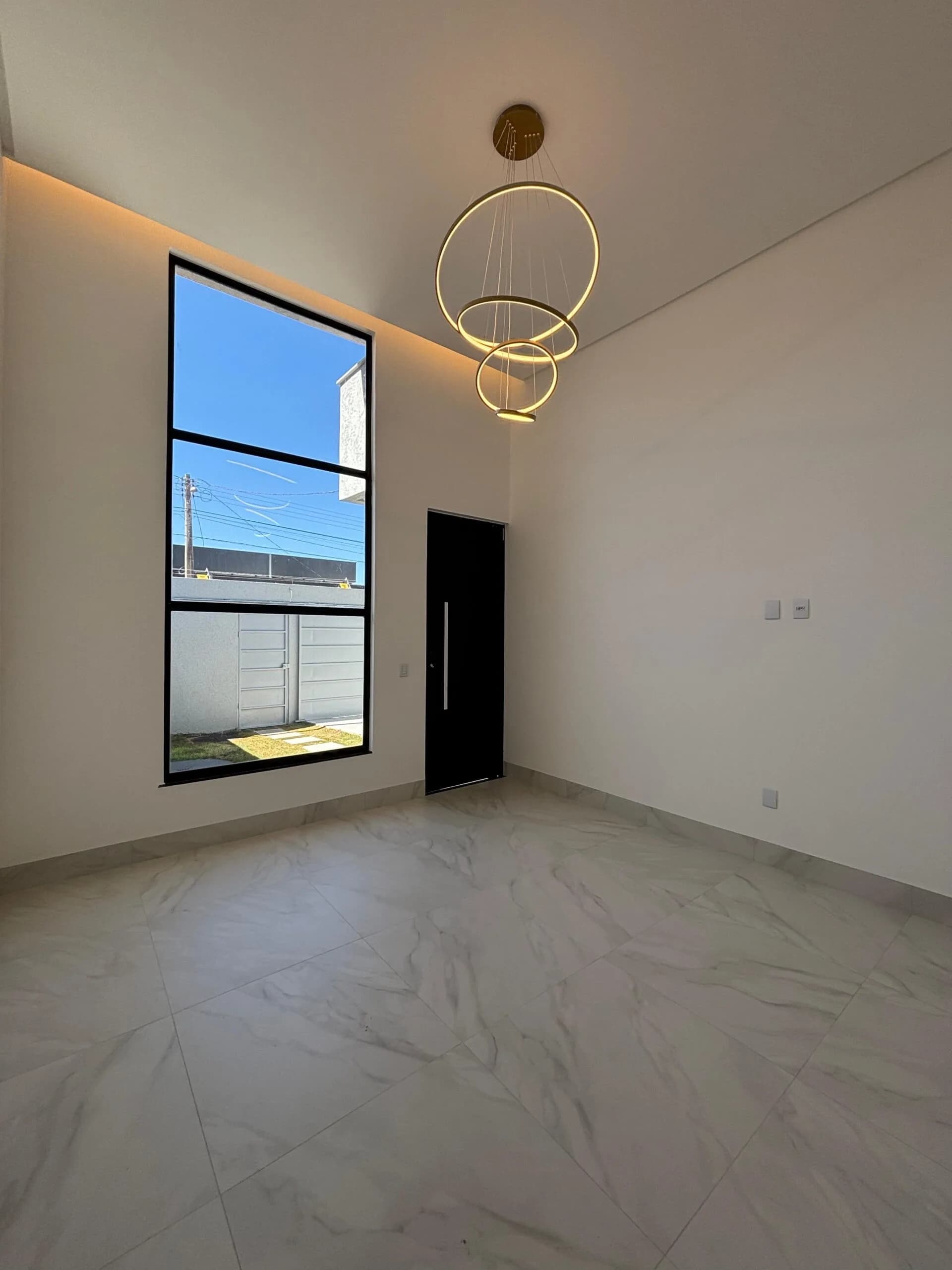Casa Nova com Piscina e Hidromassagem 3 Quartos Uma Suíte Acabamento Premium, Iluminação, Piscina, Churrasqueira e Pé-Direito Duplo