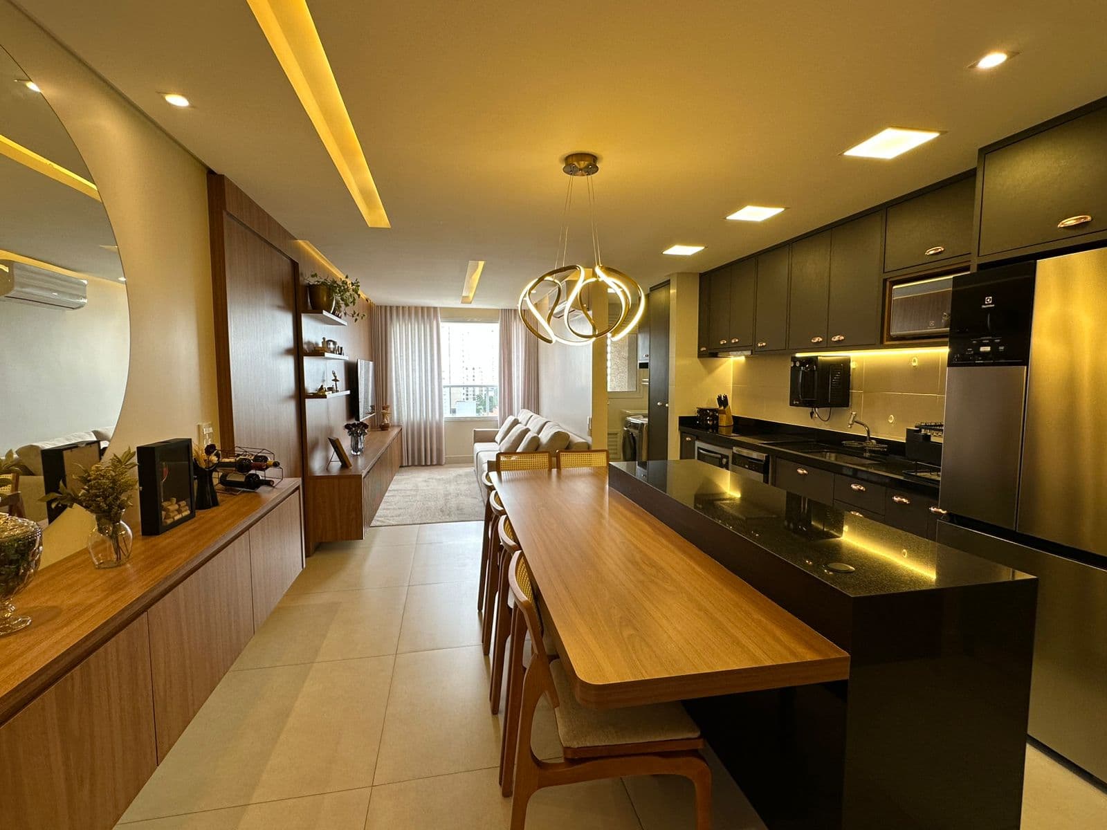 Apartamento 3 suítes plenas no Setor Bueno