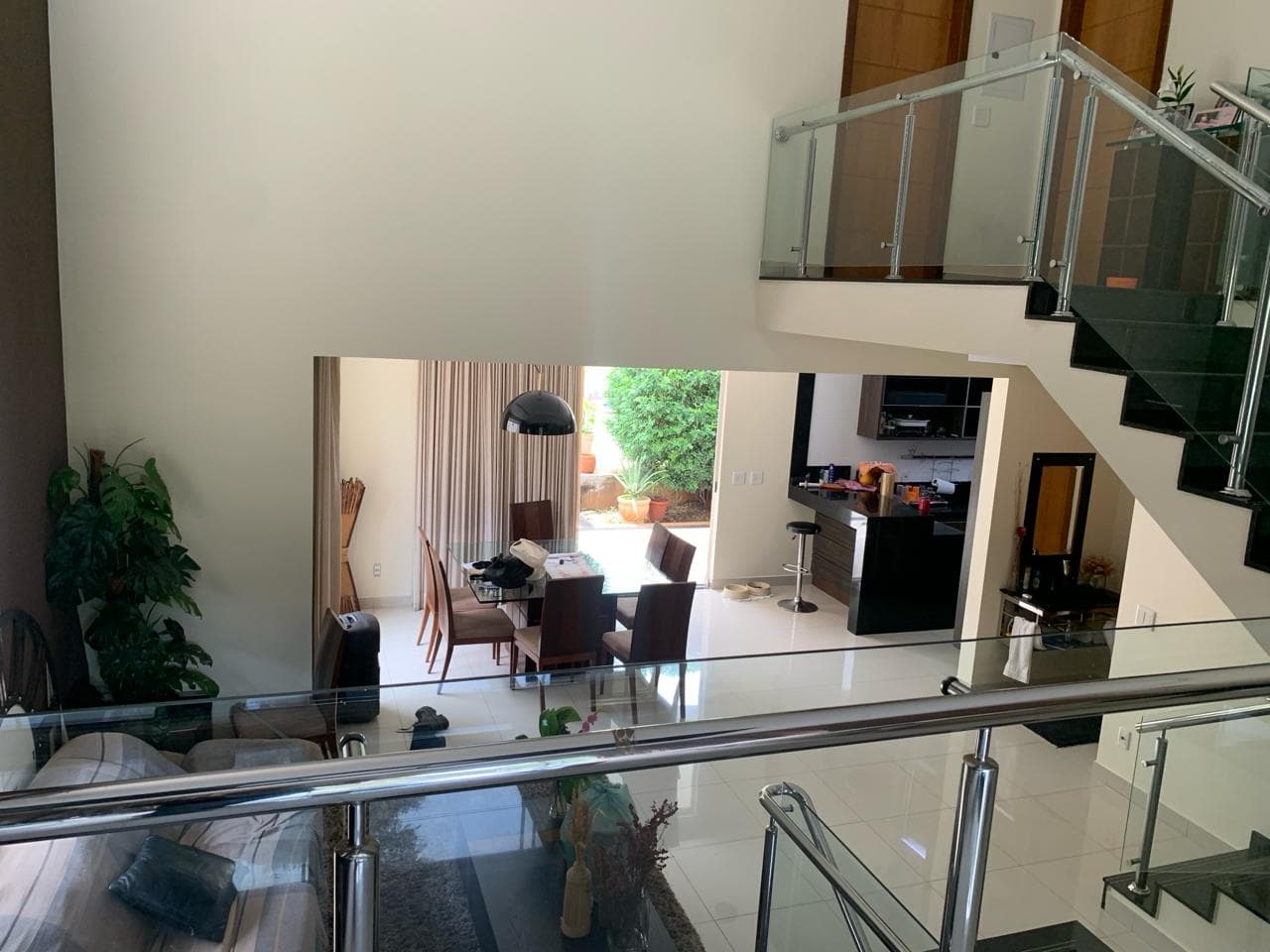 SOBRADO NO CONDOMINIO DO LAGO