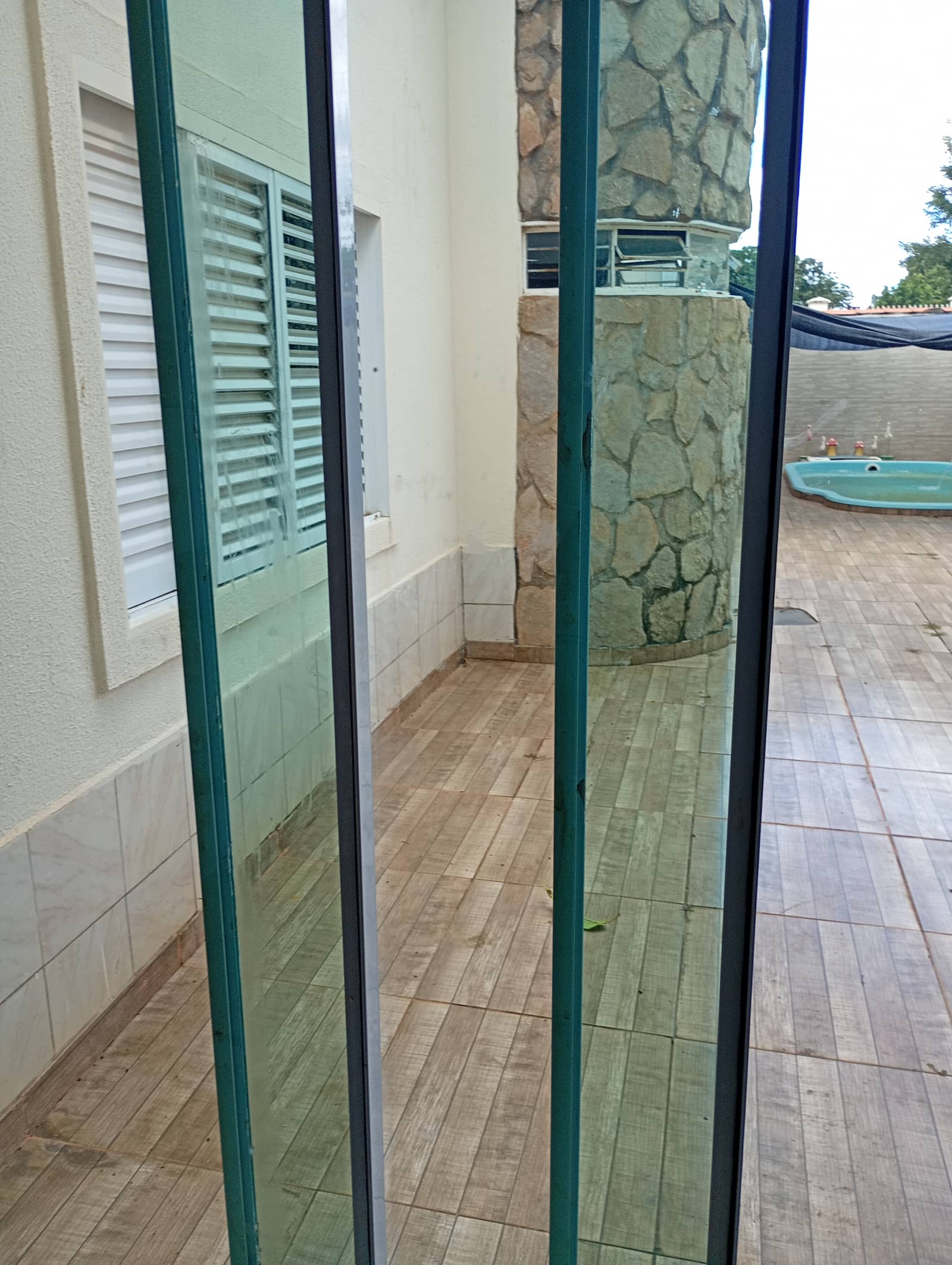 Vende -se casa em Caldas Novas Goiás