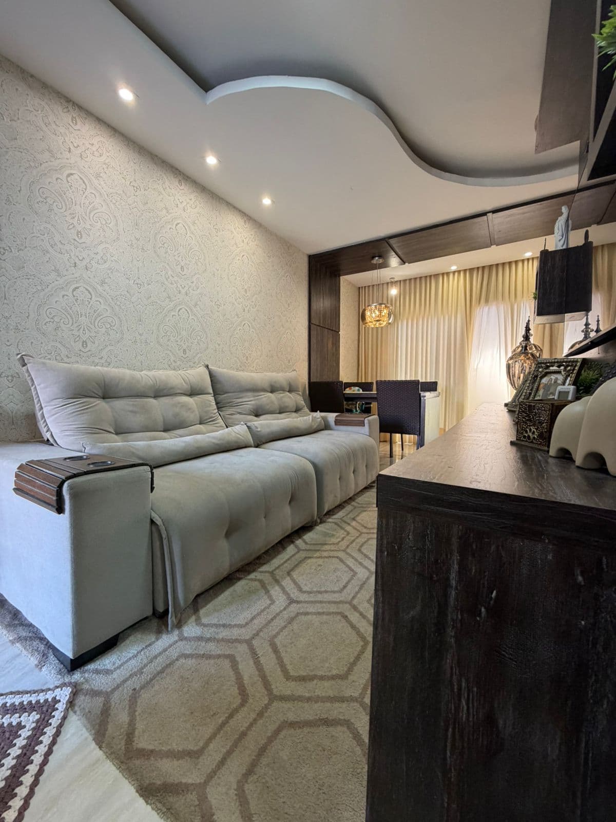 Casa com 3 Quartos e Área Gourmet com Churrasqueira 2 Vagas Imóvel Completo em Armários,