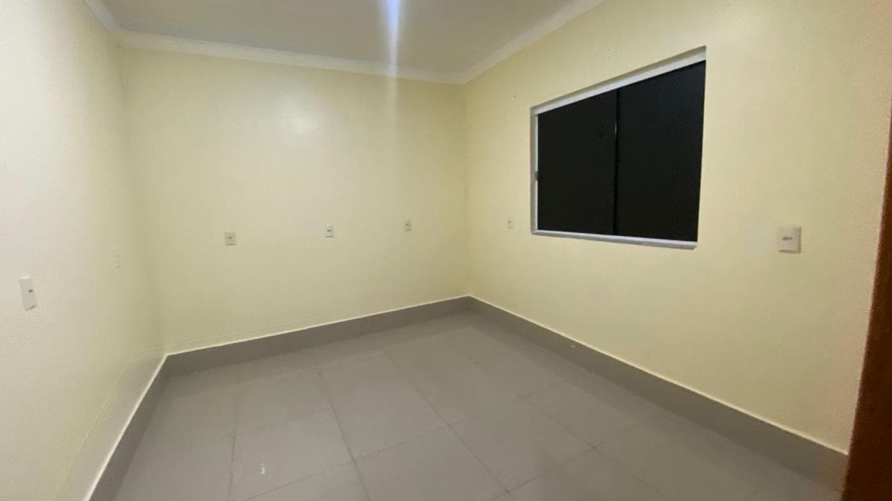 Oportunidade baixou Casa em Condomínio Fechado 3 Quartos, uma suíte, 160 m² R$ 490.000