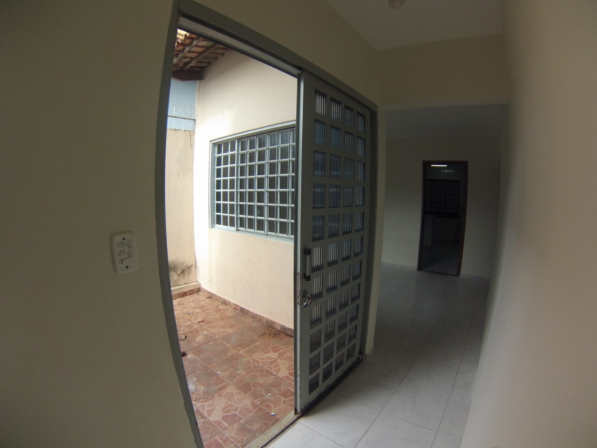 Condominio com 3 casas, residencial familiar ou dupla aptidão setor Santa Genoveva.