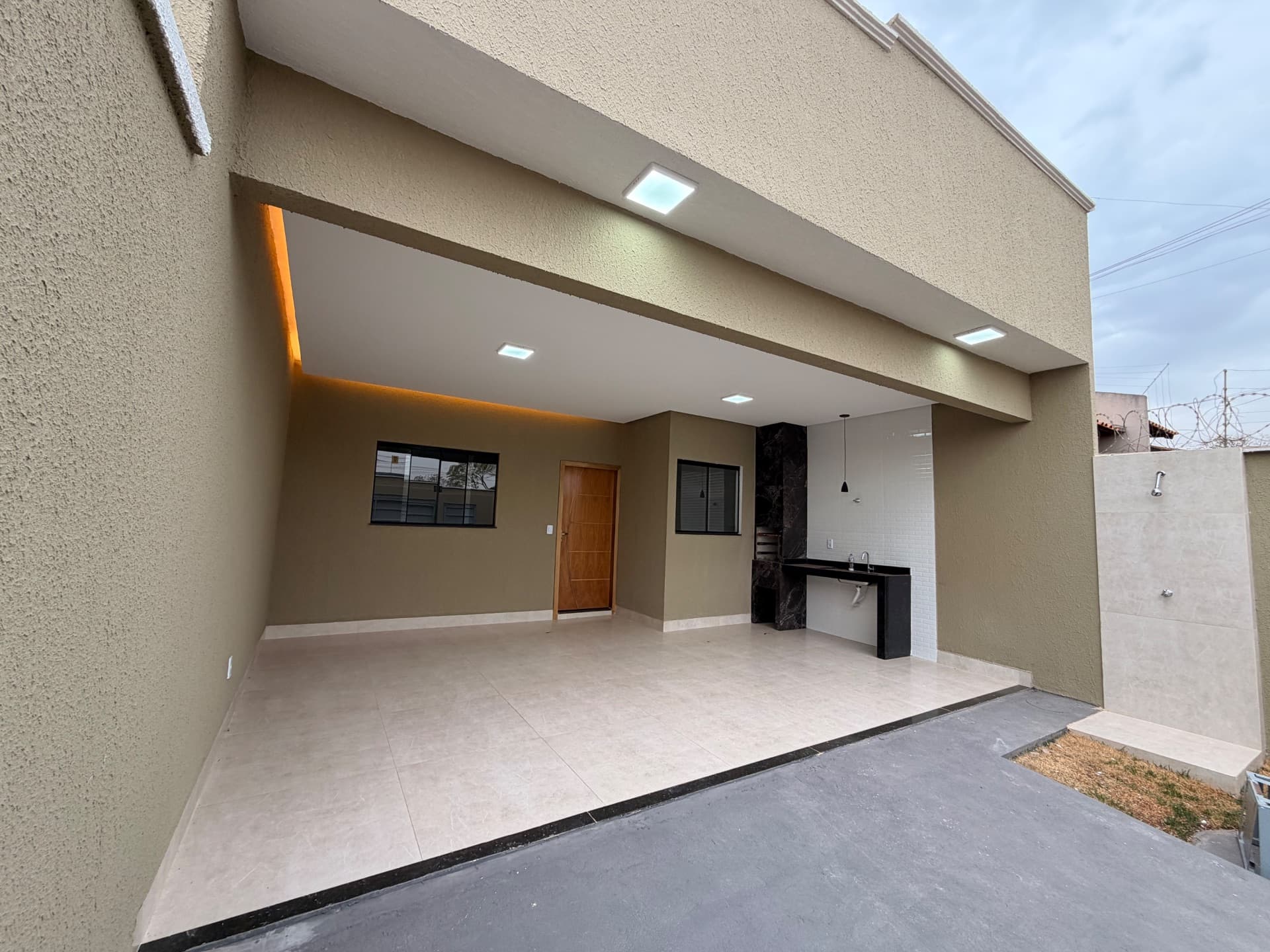 Casa 3 Quartos à Venda no Jardim Ipanema Aparecida de Goiânia