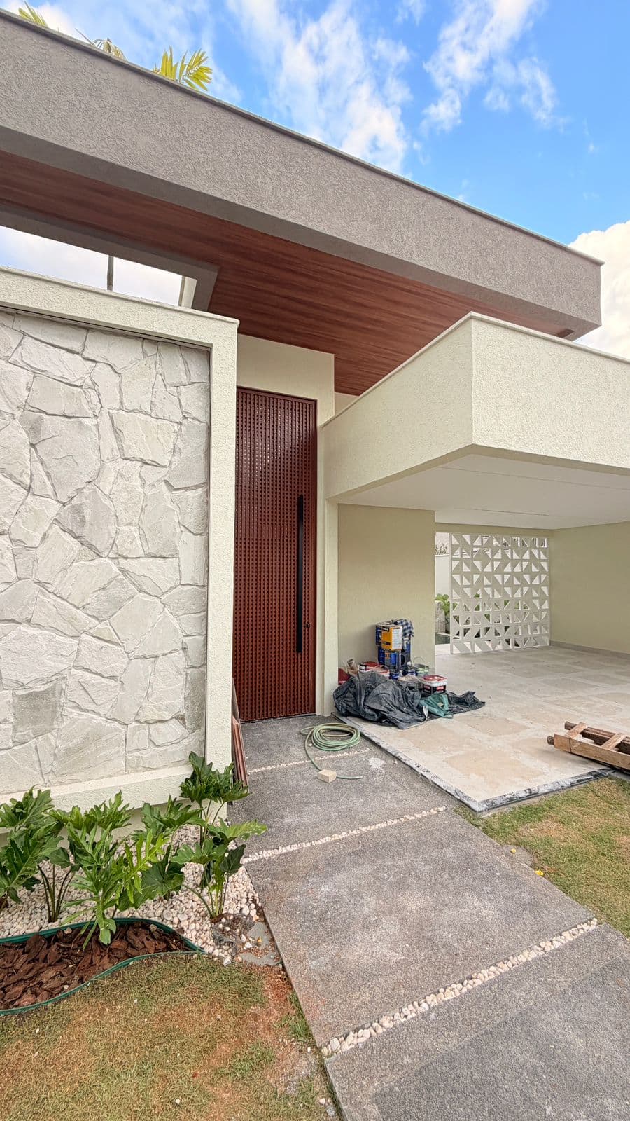 Casa Nova 4Quartos com suítes, sala ampla, sozinha lote, e Espaço Home Cinema Jardim Atlântico