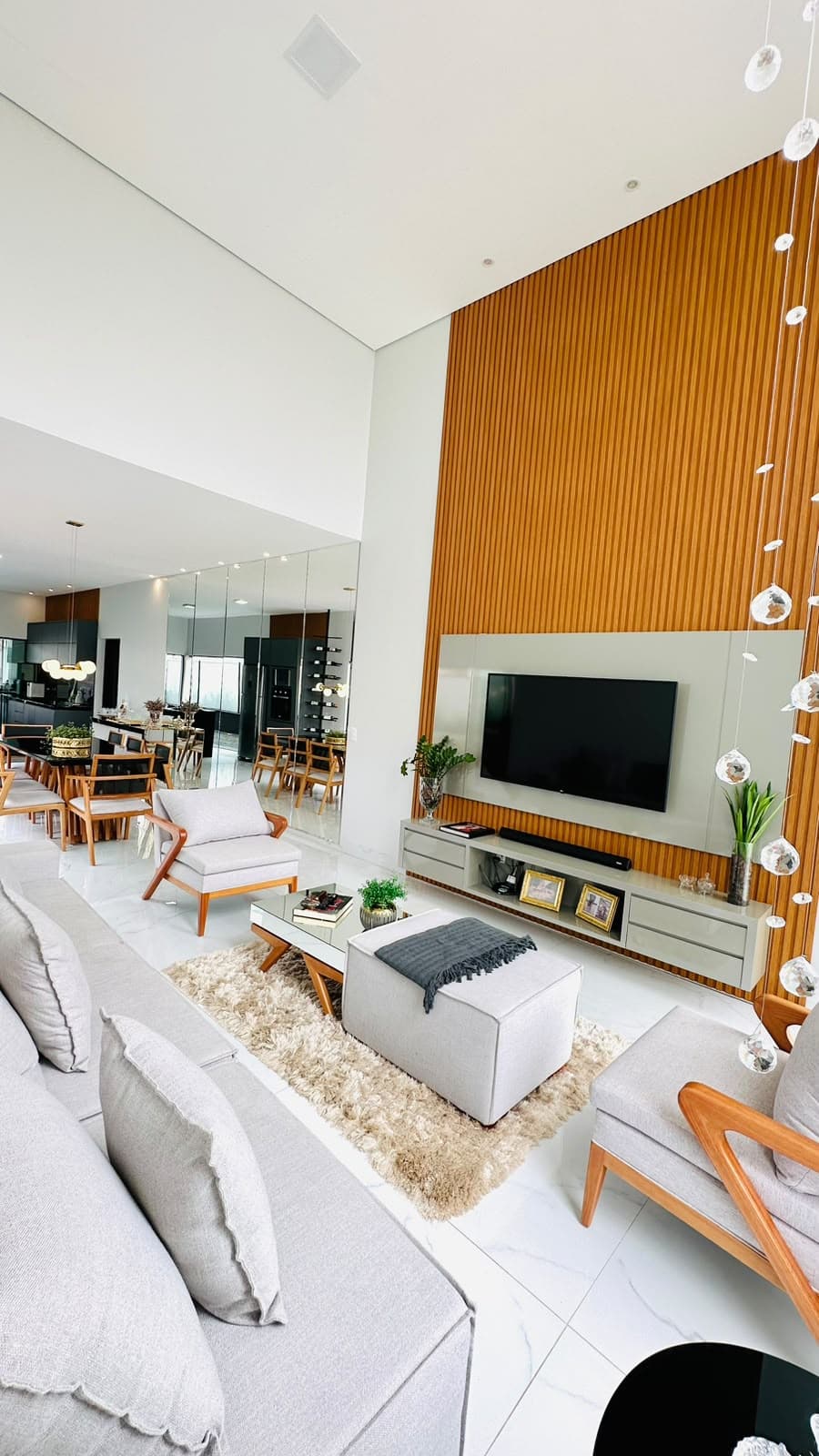 CASA PARQVILLE PINHEIROS – OPORTUNIDADE -CONDOMINIO FECHADO - APARECIDA DE GOIÂNIA