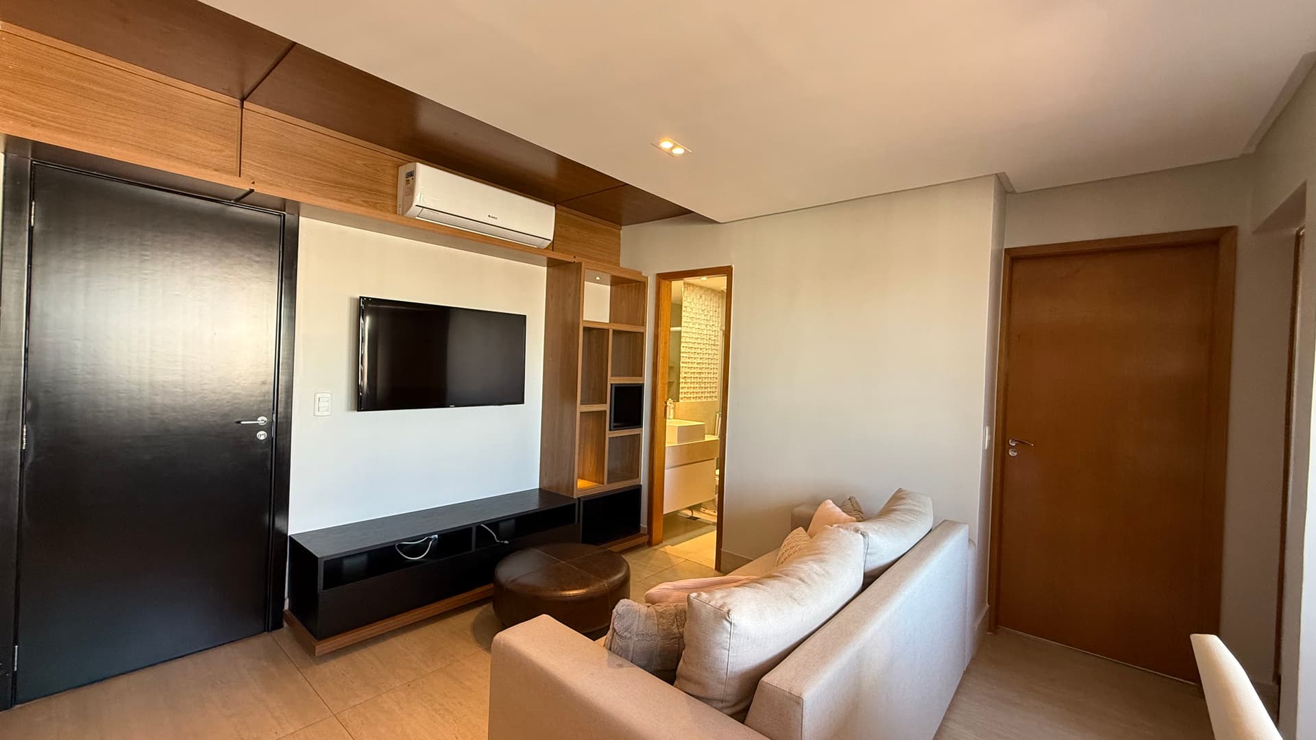 Apartamento 2 quartos mobiliado à venda no Setor Oeste