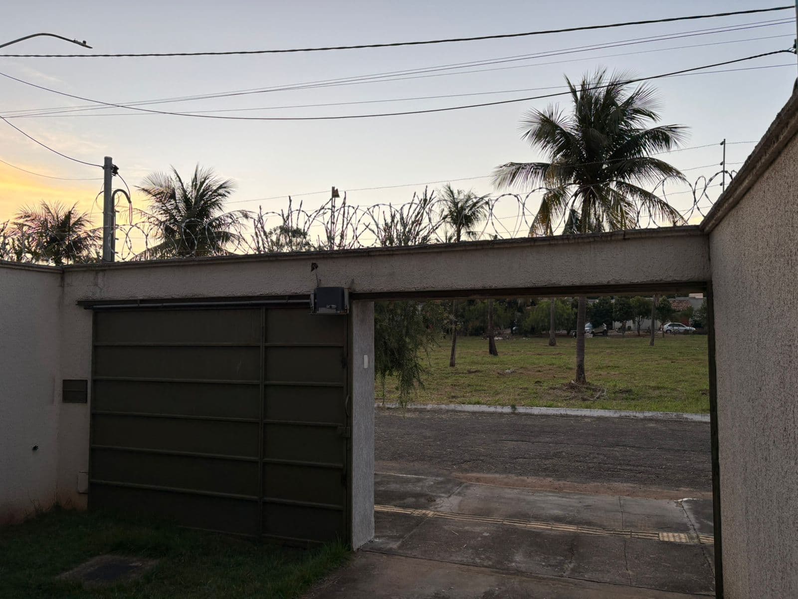 Casa 3 Quartos com Suíte e Espaço Gourmet, Jardim Colorado 150m² Goiânia