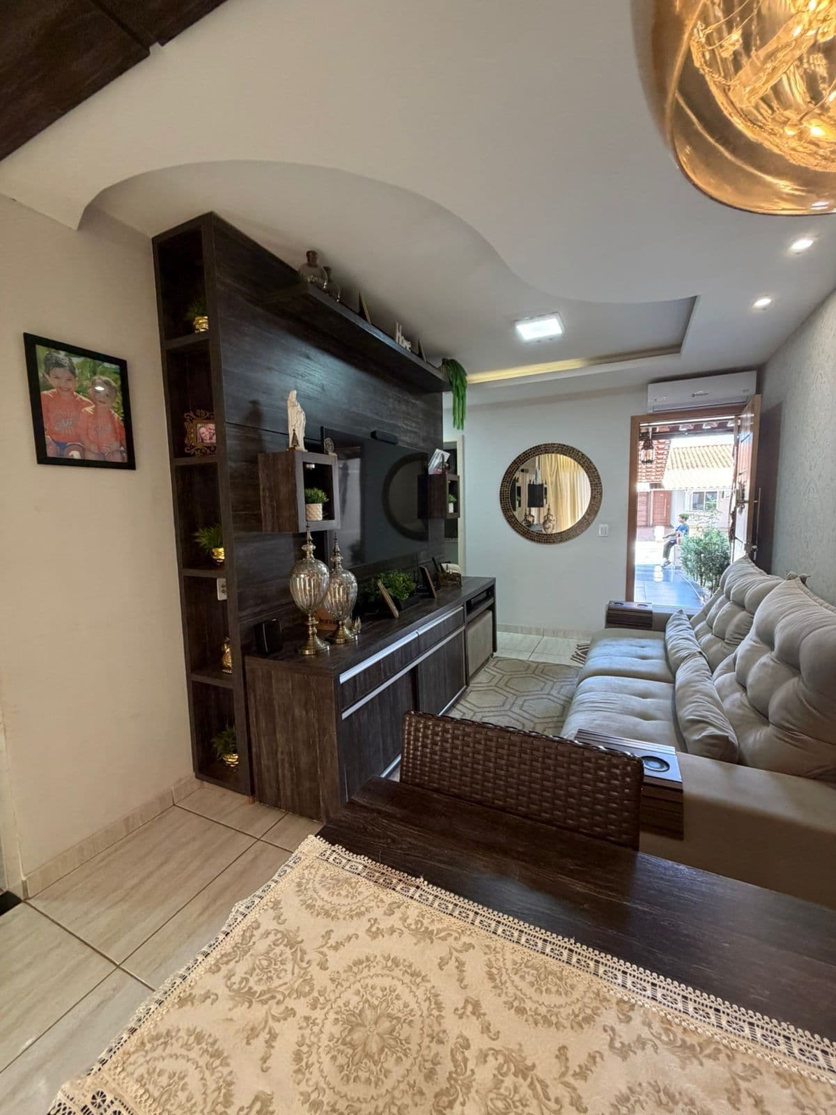 Casa com 3 Quartos e Área Gourmet com Churrasqueira 2 Vagas Imóvel Completo em Armários,