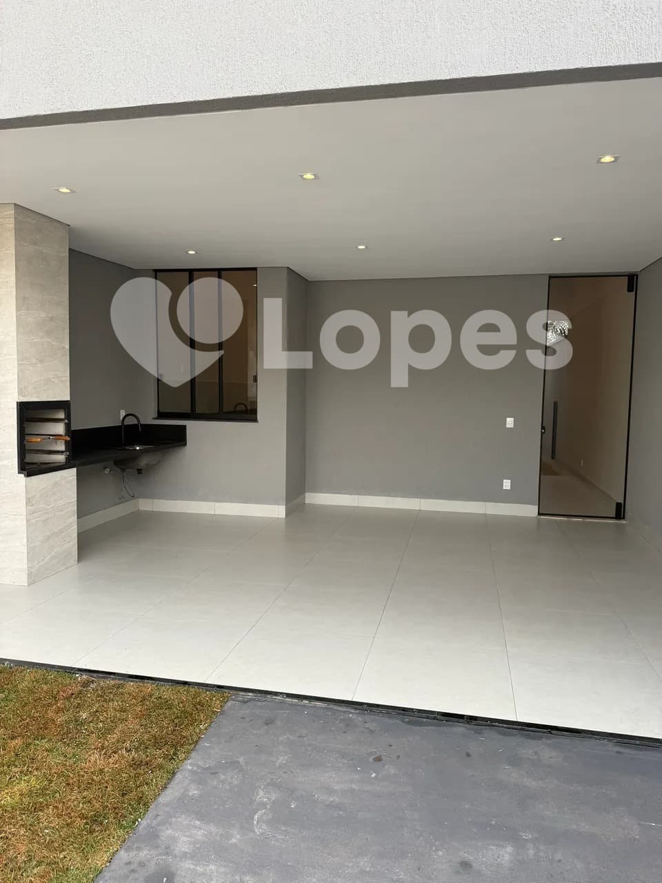 Casa 3 Quartos à Venda no Jardim Helvécia – Próxima ao Buriti Shopping
