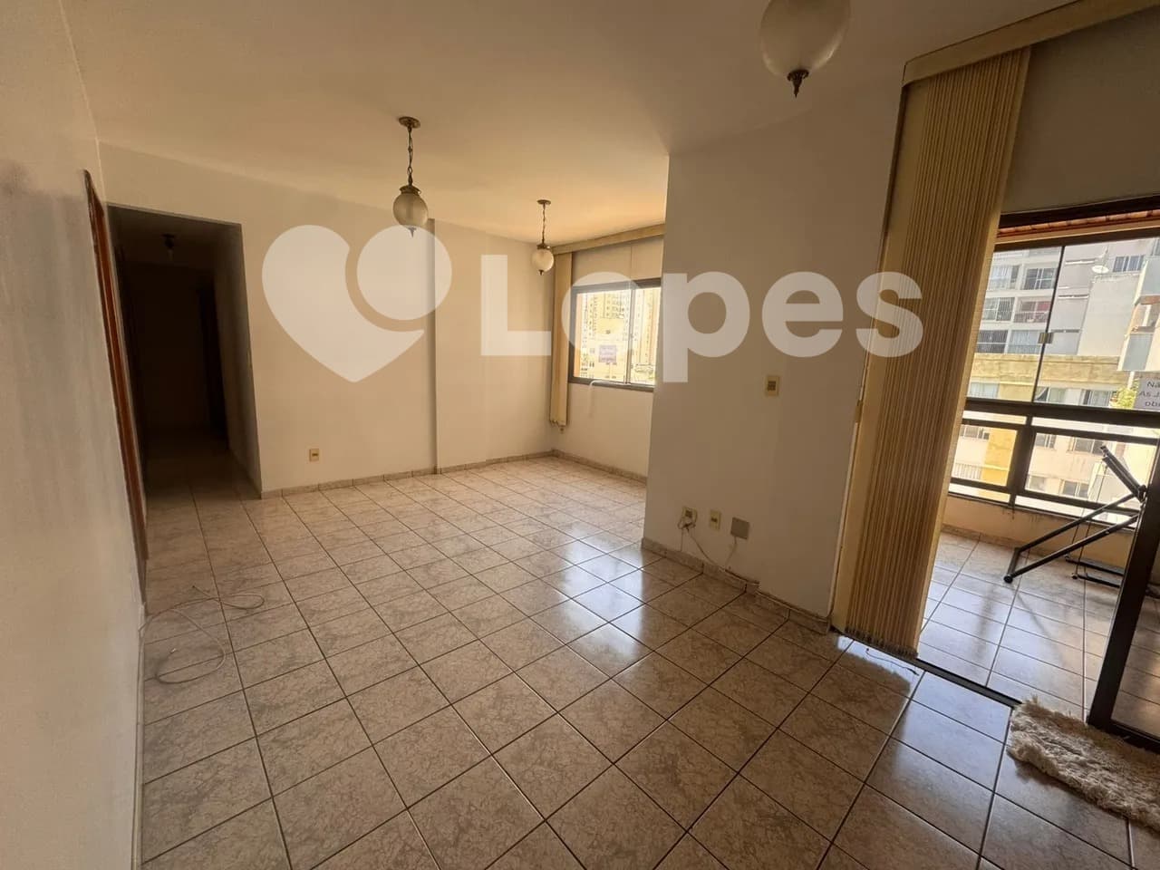 Apartamento 4 Quartos no Setor Oeste Próx Lago das Rosas e Praça do Sol