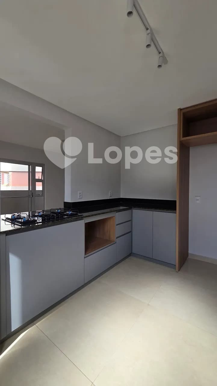 Apartamento 3 Quartos no Setor Oeste, Próximo ao Lago das Rosas, Goiânia