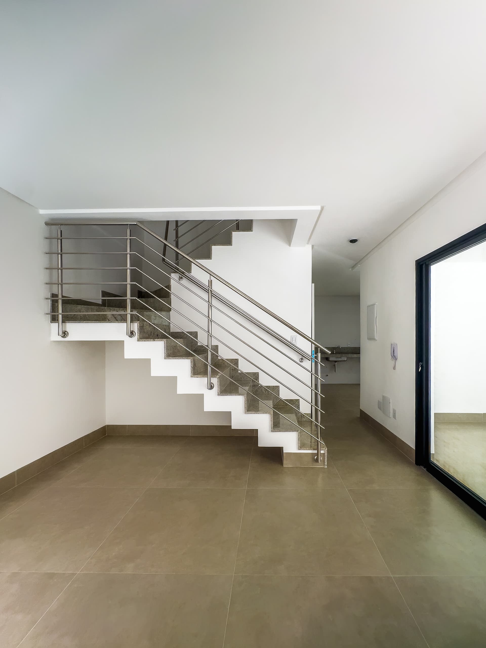 Sobrado em Condomínio Fechado - Novo e Nunca Habitado - Jardim Atlântico