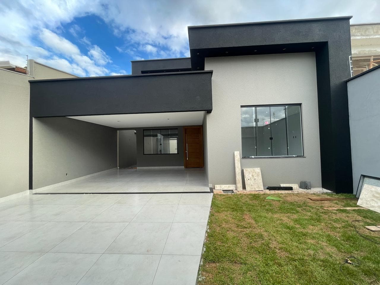Belíssima Casa térrea de alto padrão à venda – Jardim América, Goiânia