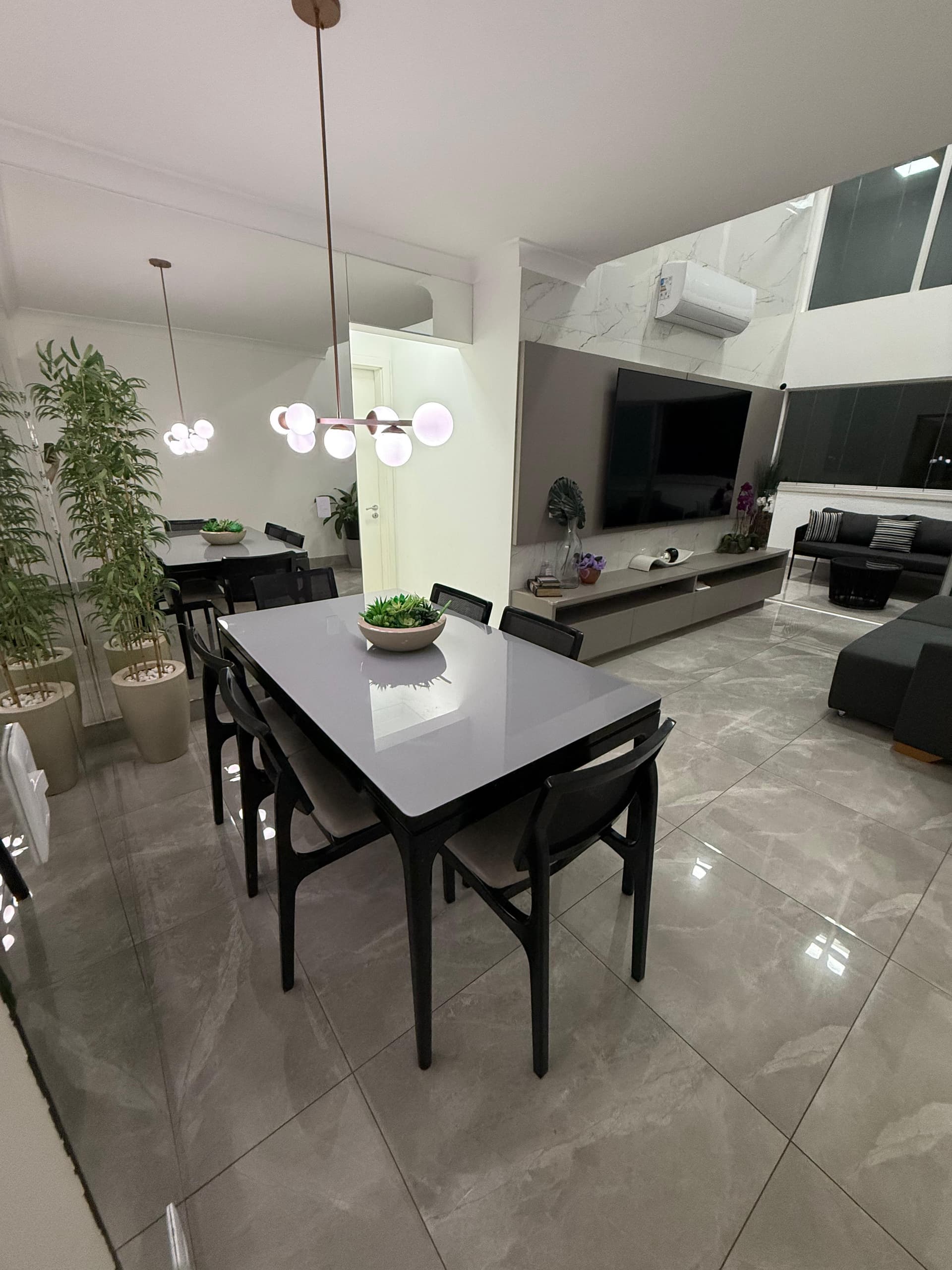 Apartamento à venda no Jardim Goiás Condomínio Mahatma Gandhi Com 105m² 3 suítes