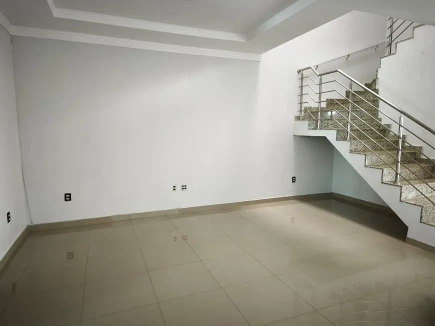 Sobrado com 4 suítes, 239m² - Jardim Atlântico