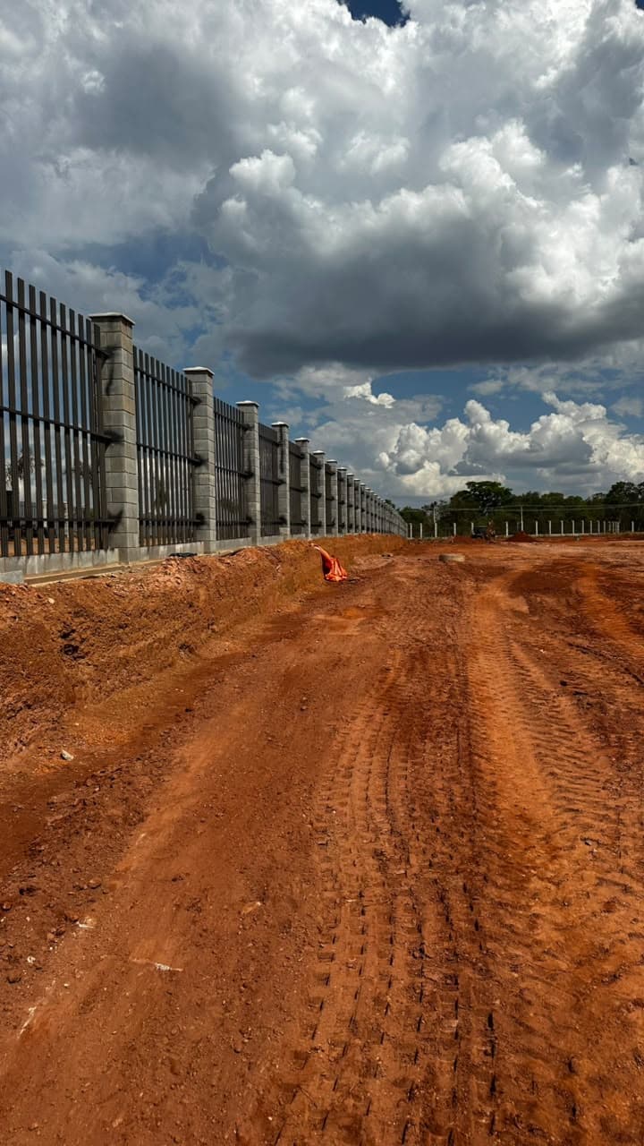 LOTE À VENDA NO CONDOMÍNIO RESERVA FLAMBOYANT 1.052m² – 15 MINUTOS DO SHOPPING FLAMBOYANT