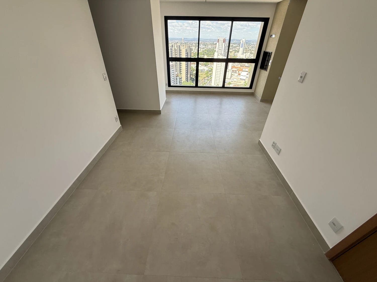 Apartamento 3 quartos sendo 2s Bueno | Churrasqueira a Carvão | Nascente
