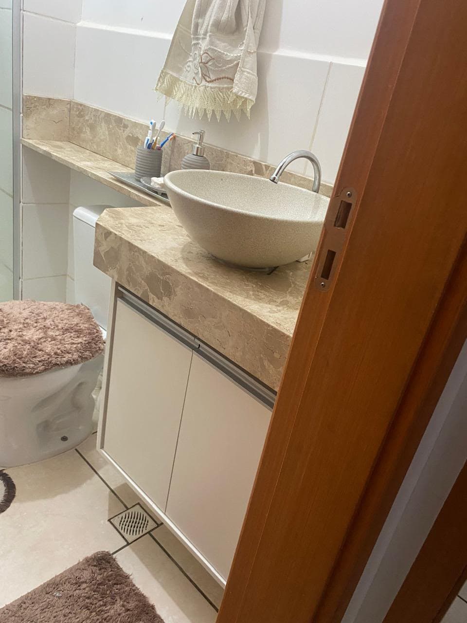 VENDO APARTAMENTO NO RESINDENCIAL AQUARIUS 2 QUARTOS