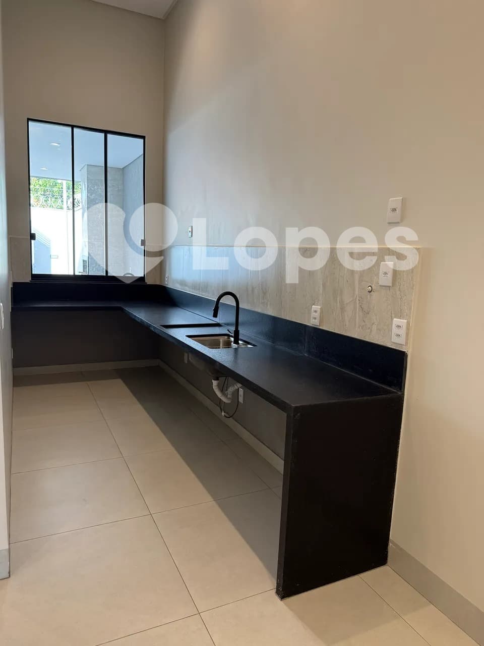 Casa 3 Quartos à Venda no Jardim Helvécia – Próxima ao Buriti Shopping