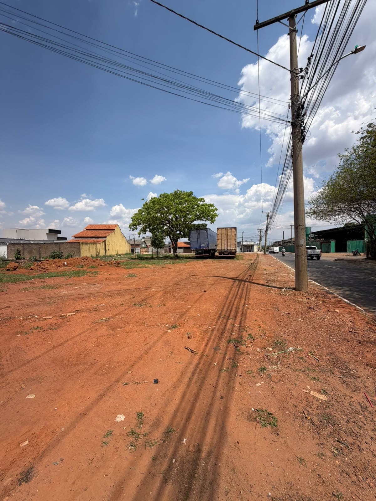 LOTEAMENTO DE ESQUINA - JARDIM BONANÇA - Aparecida de Goiânia - GO