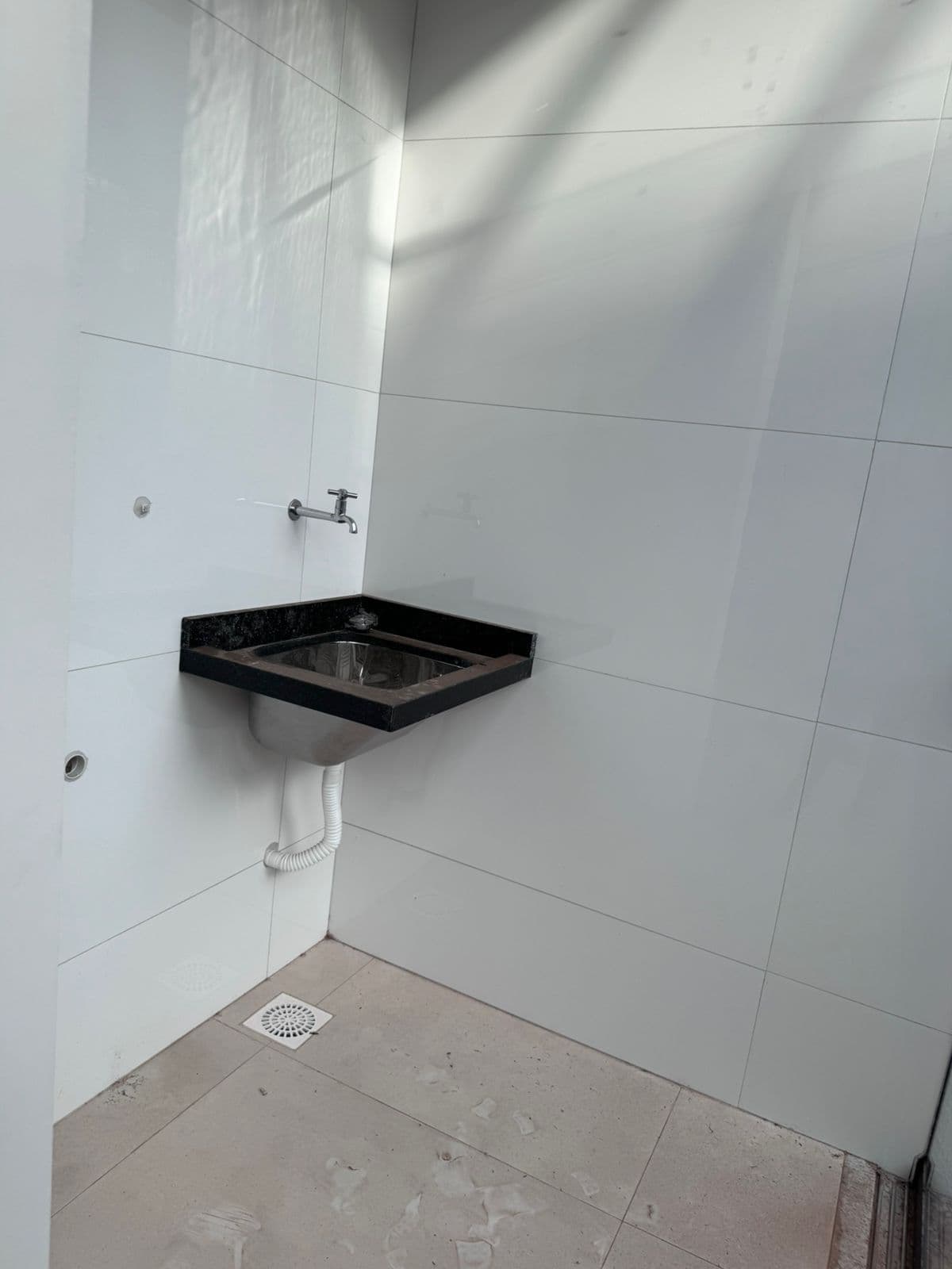 Sobrado Moderno em Condomínio Fechado