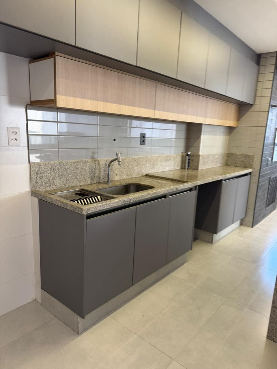 VENDO APARTAMENTO DE ALTO PADRAO PARQUE LOZANDES