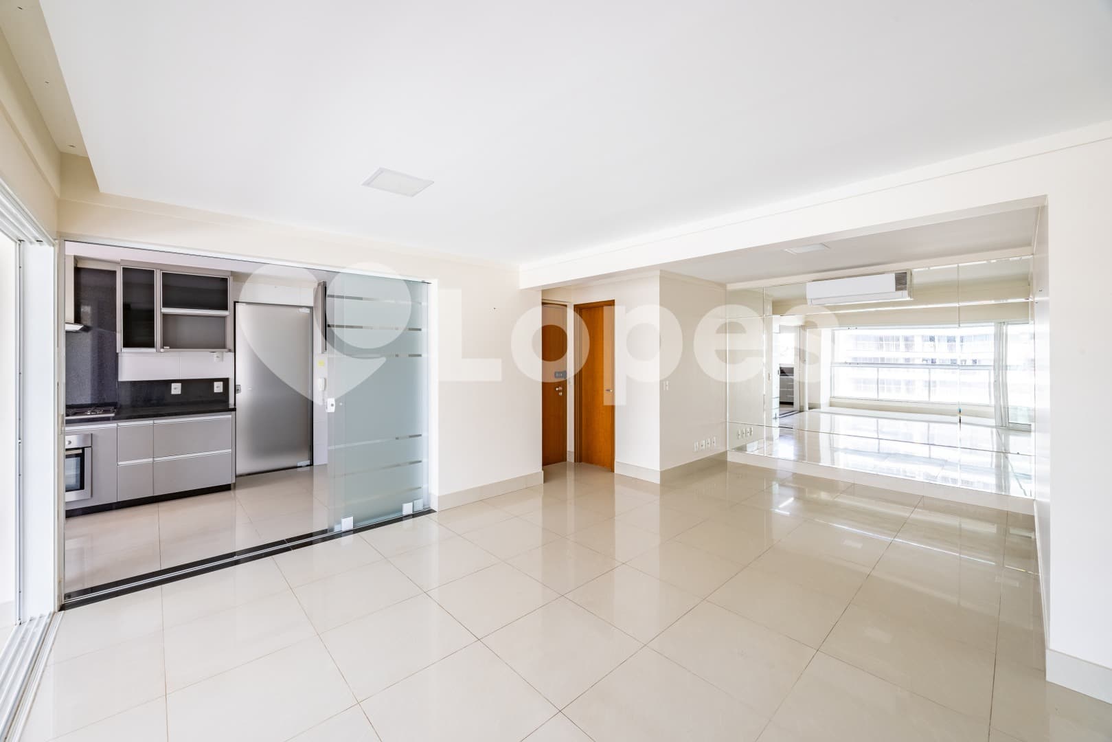 Apartamento 3 Suítes no Setor Bueno | Próximo ao Parque Vaca Brava e Goiânia Shopping