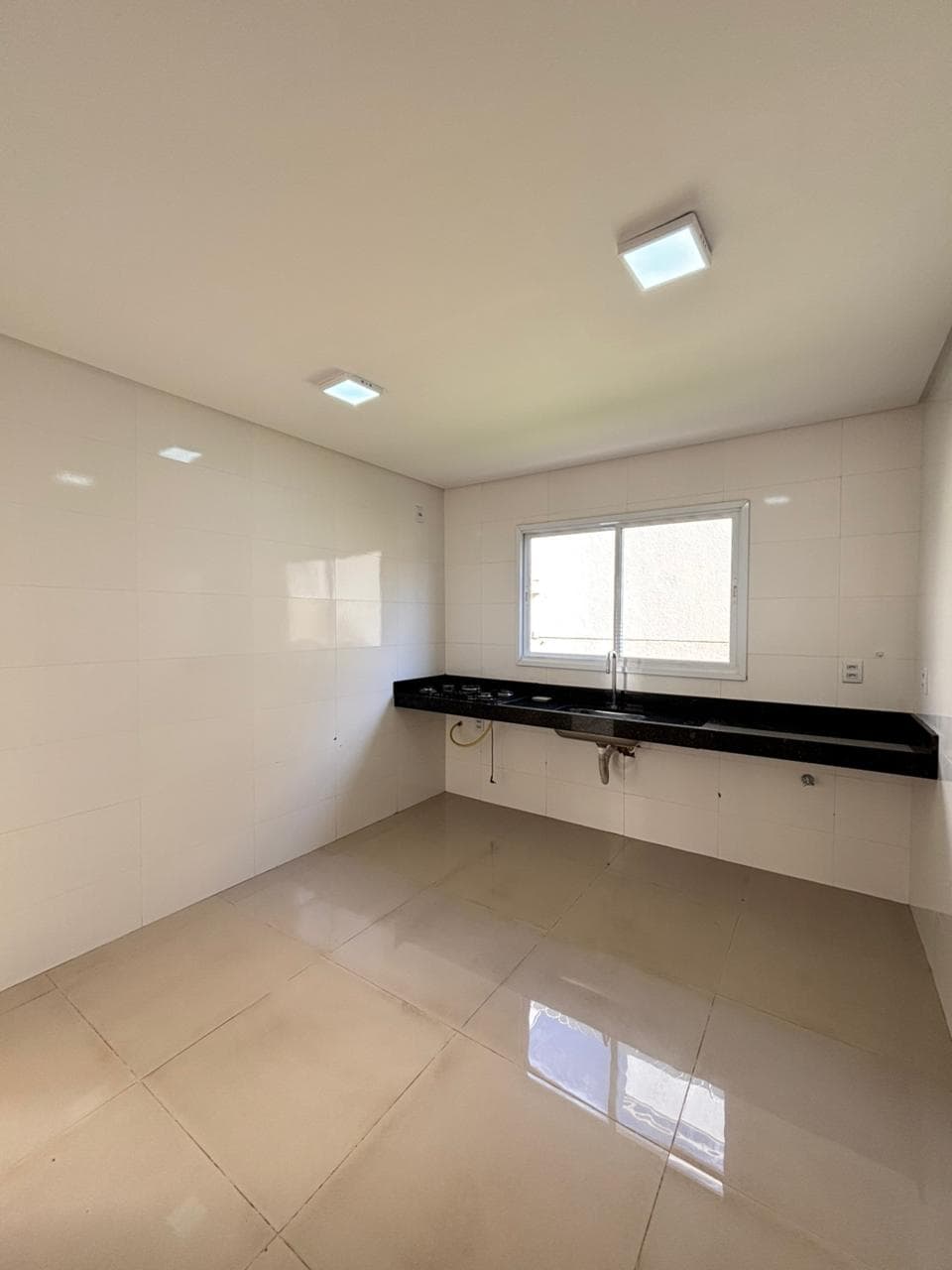 Sobrado em Condomínio Fechado- Próximo à avenida Rio Verde - Bairro Cardoso
