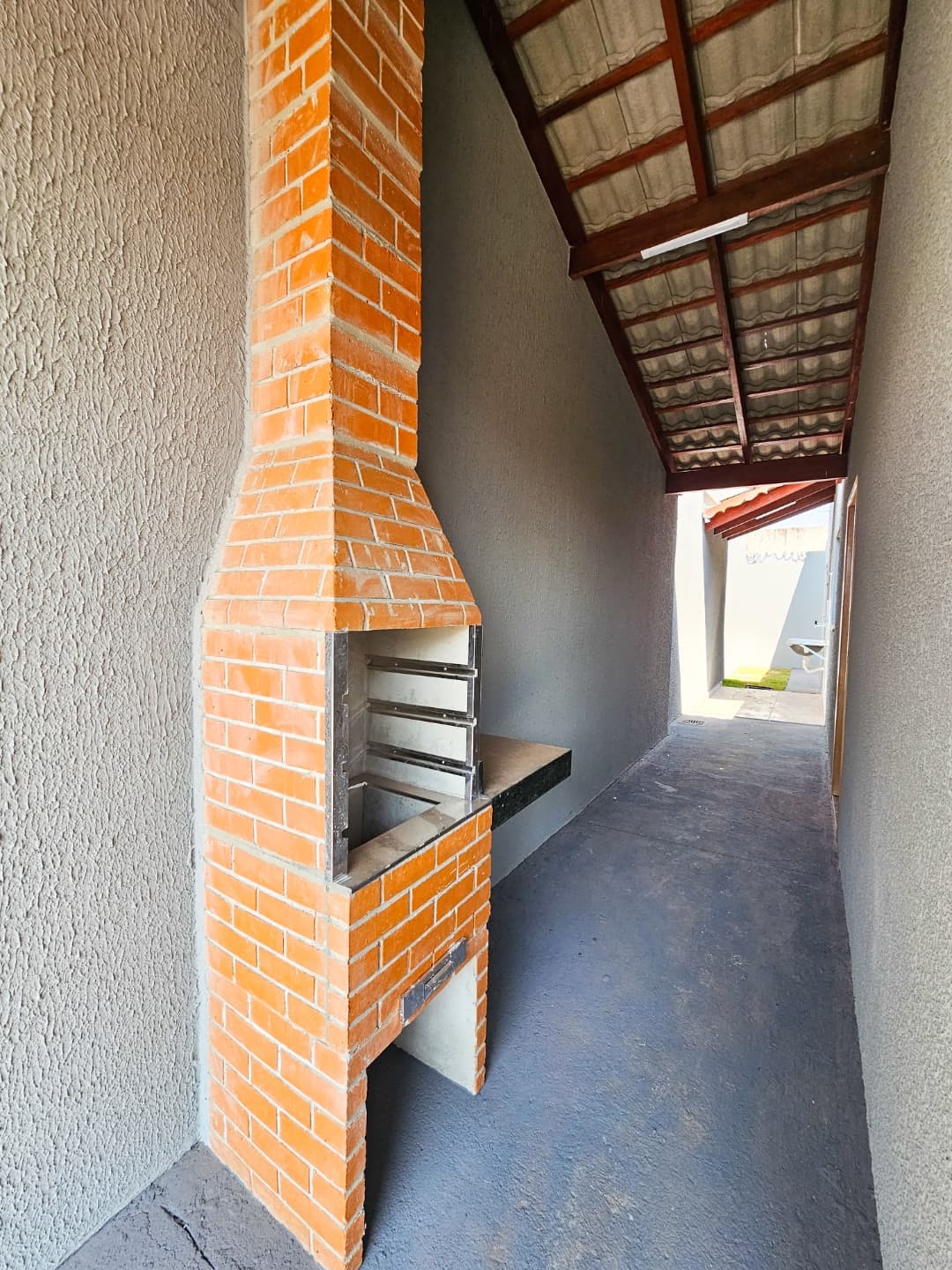 Casa Térrea 2 Quartos com Suíte Nova c/ e Varanda Gourmet – Santa Efigênia