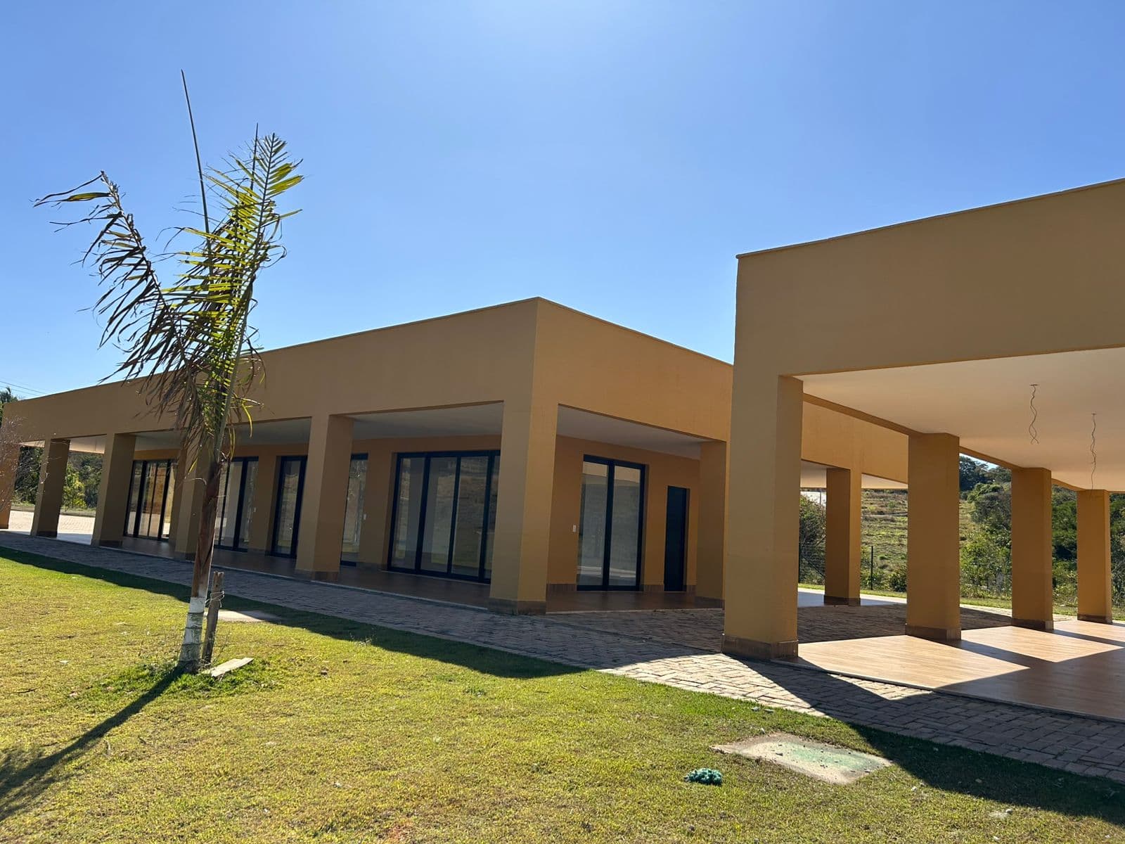 Lote 1000m² – Condomínio Villa Toscana (Alto Padrão)