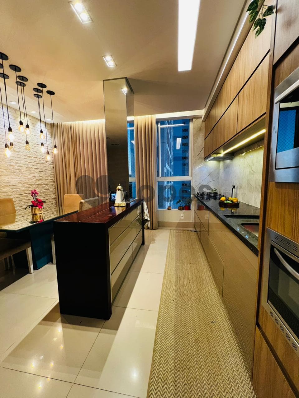 APARTAMENTO 2 QUARTOS MOBILIADO EM FRENTE AO PARQUE CASCAVEL
