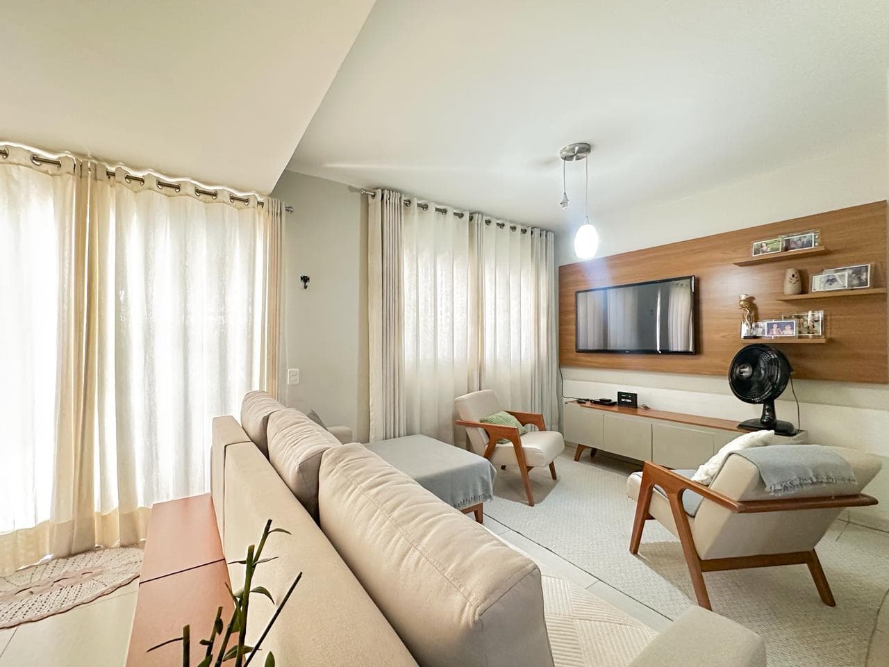 Sobrado Venda Jd Novo mundo 150 m² com 3 Quartos uma suíte, completo armários lazer completo -Goiânia