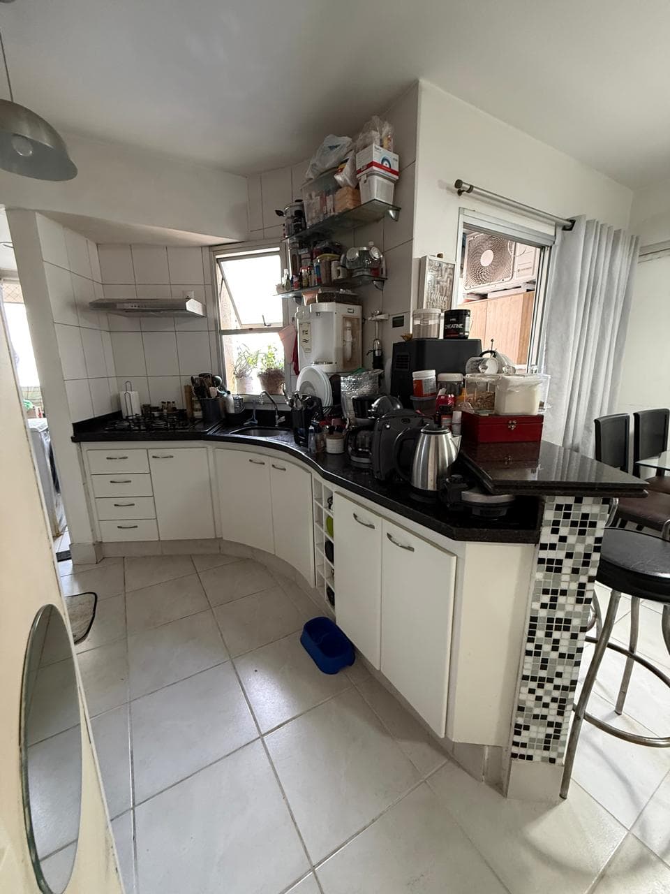Apartamento à Venda no Jardim Goiás, 2 Quartos Uma suite completo armários, Sol Nascente, Jd Goias